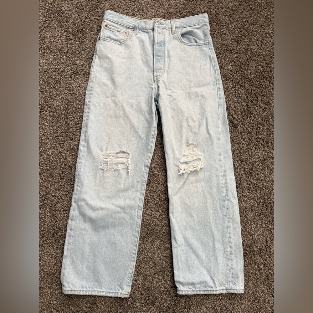 Stylish High Rise Distressed Jeans in Light Blue